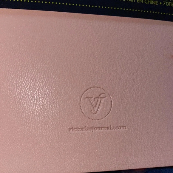 Victoria’s Nude pink soft faux leather Purse journal - Picture 7 of 10